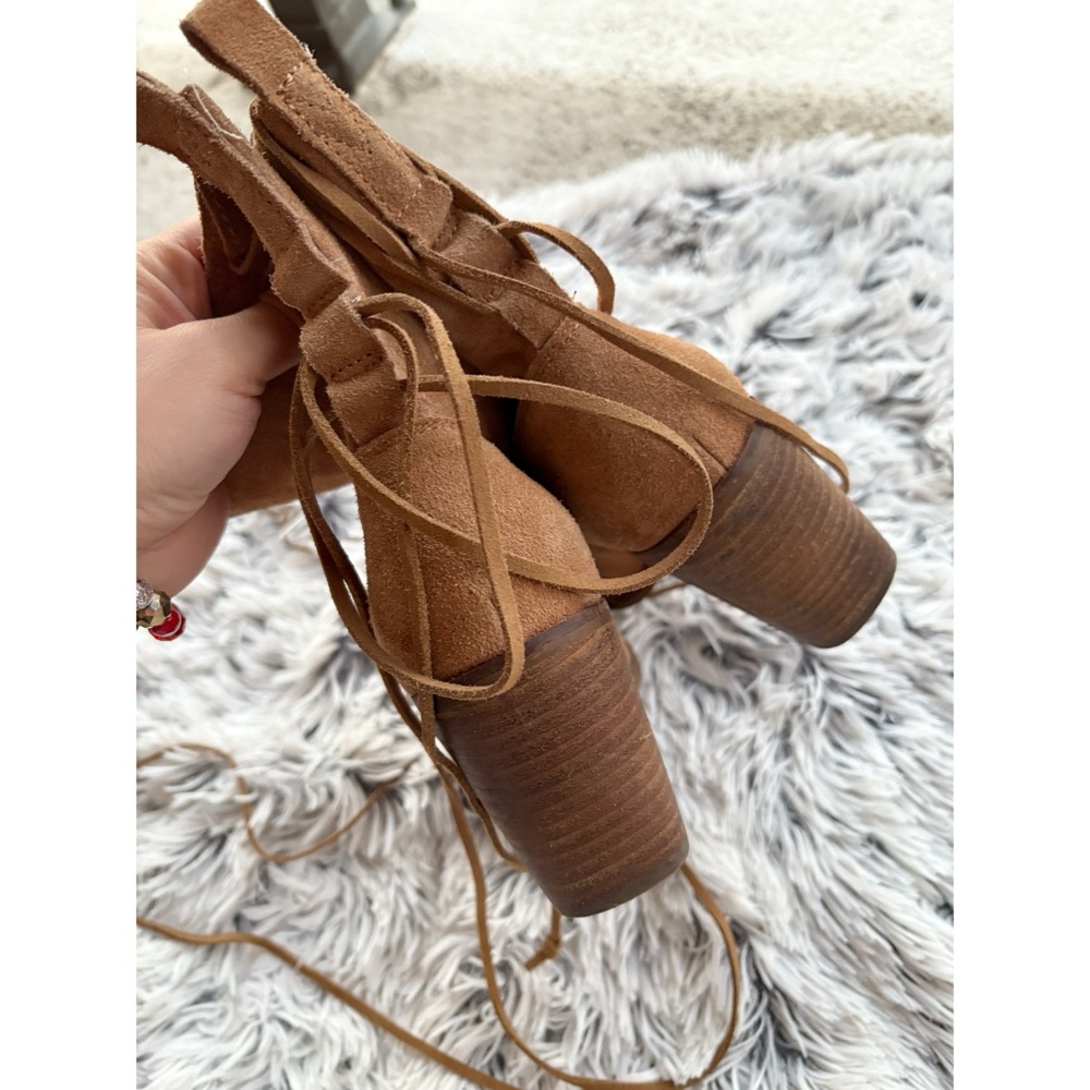 Toms Mila Suede Light Brown Ankle Booties with ties - Picture 5 of 6